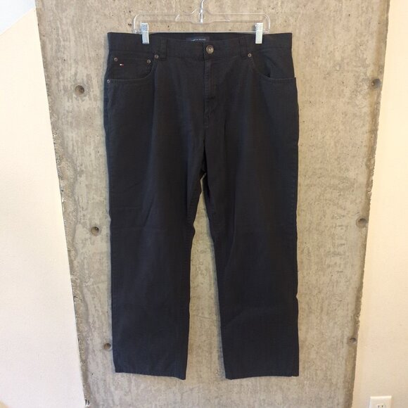 Tommy Hilfiger Mens 36x30 (meas. 38x30) Solid Black Chino Pants - Picture 1 of 9